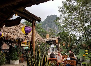 vietnam/phong-nha-ke-bang-national-park/restaurant/artist-s-zone