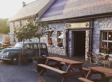 ireland/glendalough/restaurant/byrne-woods-bar-restaurant