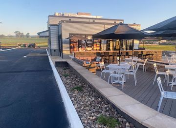 pennsylvania/bald-eagle-state-park/restaurant/urbn-flavourhaus-lamar