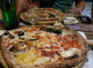 italy/herculaneum/restaurant/taratata