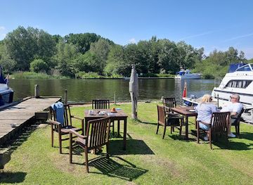 united-kingdom/norfolk-broads/restaurant/the-ferry-house