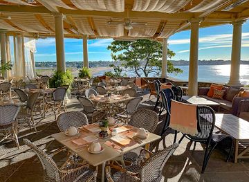 rhode-island/newport-cliff-walk/restaurant/the-cafe-at-the-chanler