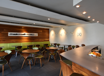 idaho/boise/restaurant/modern-bar-and-restaurant