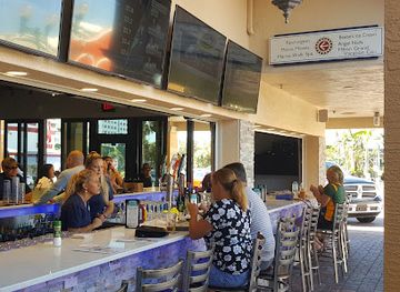 florida/marco-island/restaurant/2shea-s-salty-dog