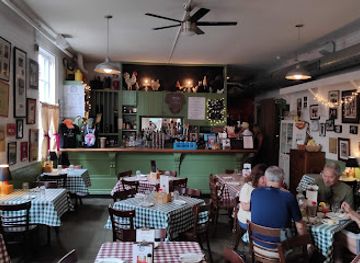 new-york/saratoga-springs/restaurant/hattie-s-restaurants-downtown-saratoga-springs