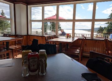 canada/fundy-national-park/restaurant/high-tide-cafe