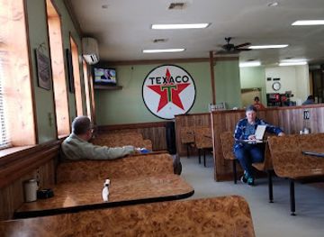 alabama/talladega-national-forest/restaurant/the-broiler-room