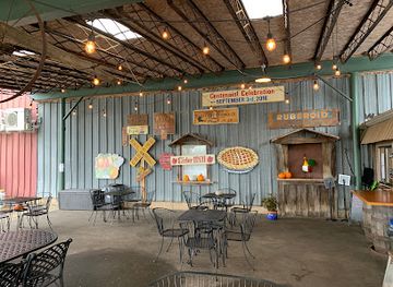 michigan/saugatuck/restaurant/crane-s-pie-pantry-restaurant-winery