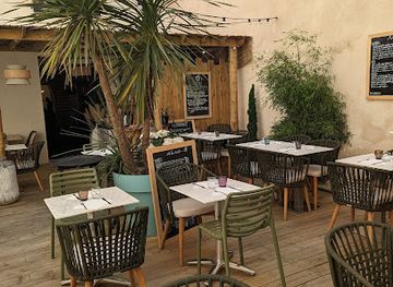 france/la-rochelle/saint-nicolas/restaurant/le-verre-bouteille-la-rochelle