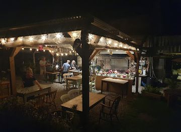 united-kingdom/herefordshire/restaurant/under-the-nut-tree