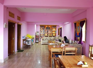 bhutan/trashigang/restaurant/dechen-wangdi-restaurant-lodge