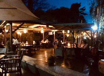 uganda/kampala/bugolobi/restaurant/dancing-cup