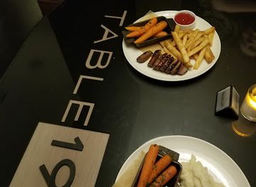 illinois/peoria/restaurant/table-19