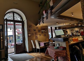 hungary/csallokoz/restaurant/paprika-jancsi-restaurant