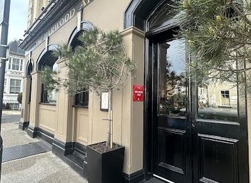 united-kingdom/london/restaurant/the-harwood-arms