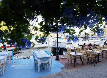 greece/ionian-islands/restaurant/12-gods