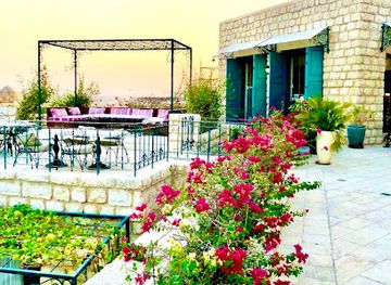 qatar/al-thakira-mangroves/restaurant/bayt-el-talleh-restaurant