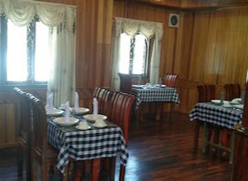 laos/plain-of-jars/restaurant/sala-phonesavanh-cafe-restaurant