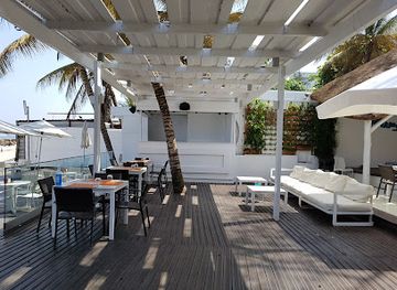 angola/luanda/ingombota/restaurant/miami-beach