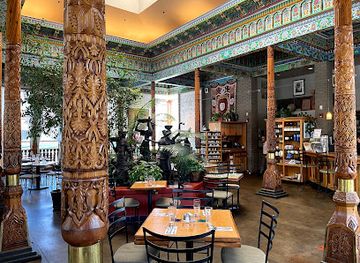 colorado/boulder/restaurant/the-boulder-dushanbe-teahouse