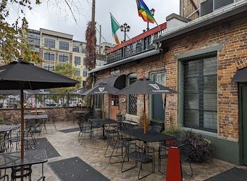 north-carolina/greensboro/restaurant/m-coul-s-public-house