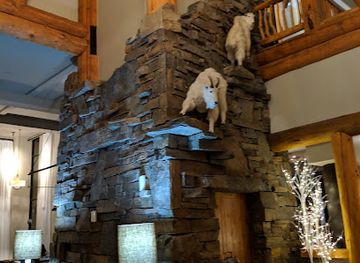 montana/big-sky/restaurant/moonlight-tavern