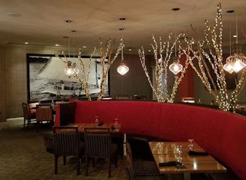 mississippi/the-red-clay-hills/restaurant/cora-s-restaurant-in-the-white-house-hotel