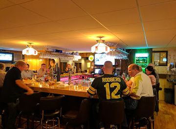 wisconsin/devil-s-lake-state-park/restaurant/quindt-s-towne-lounge-restaurant-bar