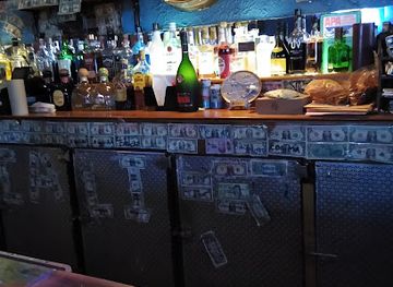 illinois/joliet/restaurant/los-tres-hermanos