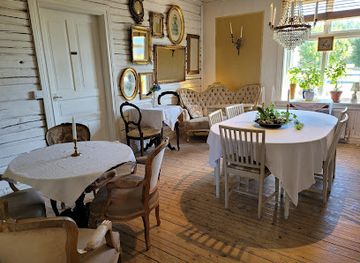 sweden/smaland/restaurant/svenska-tantens-tradgardscafe