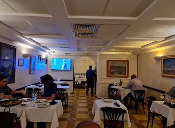 morocco/casablanca/restaurant/taverne-du-dauphin