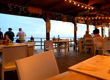 aruba/natural-pool/restaurant/west-deck