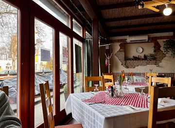 hungary/szeged-csanad/restaurant/kiskakas-csarda