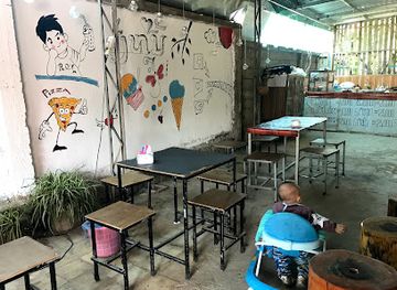 laos/phonsavan/restaurant/nunglin-cafe-by-pokkee