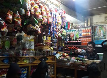 bhutan/trongsa/restaurant/feroz-hotel