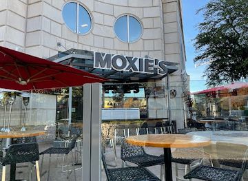 texas/dallas/uptown-dallas/restaurant/moxies-dallas-uptown-restaurant