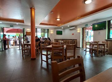 mexico/guadalajara/restaurant/karne-garibaldi-santa-tere