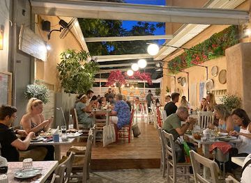 greece/chania/restaurant/throumbi