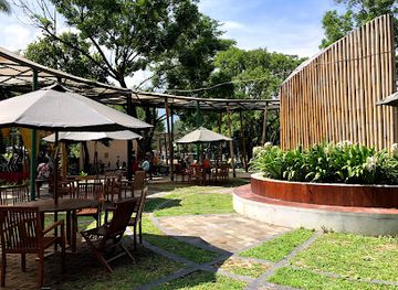 indonesia/borobudur/restaurant/manohara-cafe-eatery