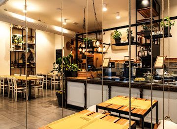 italy/milan/duomo/restaurant/slow-sud