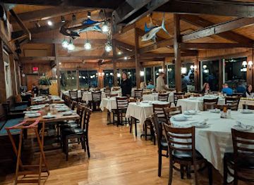 Bahrs Landing Famous Seafood Restaurant & Marina