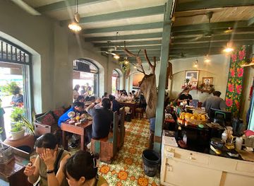 thailand/rattanakosin/restaurant/pad-thai-kratong-thong