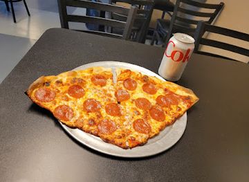 florida/florida-caverns-state-park/restaurant/fat-john-s-pizza