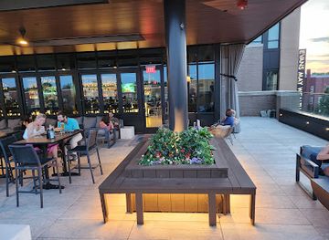 indiana/carmel/restaurant/3up