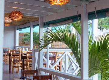 antigua-and-barbuda/liberta/restaurant/abracadabra