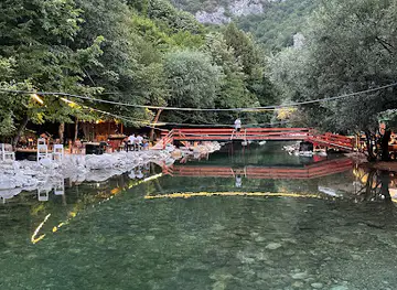 Restaurant Lumi i bardhe (Te Sharra)