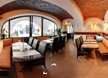 romania/brasov/restaurant/casa-hirscher