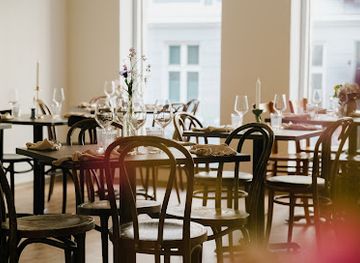 norway/bergen/restaurant/lola