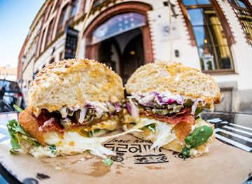 poland/wroclaw/restaurant/szamani