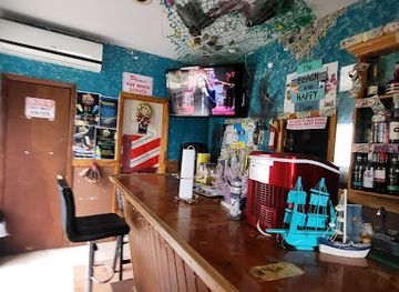 the-bahamas/freeport/restaurant/macattack-bar-restaurant